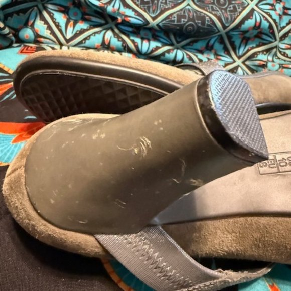 AEROSOLES Suede pumps, Size 10 - Picture 6 of 12